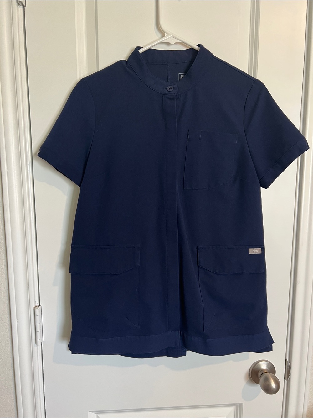 Bundle of Figs Navy Blue Short-Sleeve Medical Scrubs *Read Description* - Picture 1 of 15